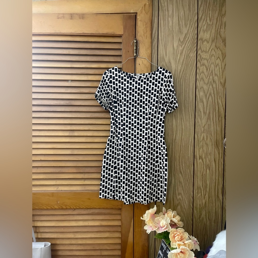 NWT Cute printed mini bodycon dress